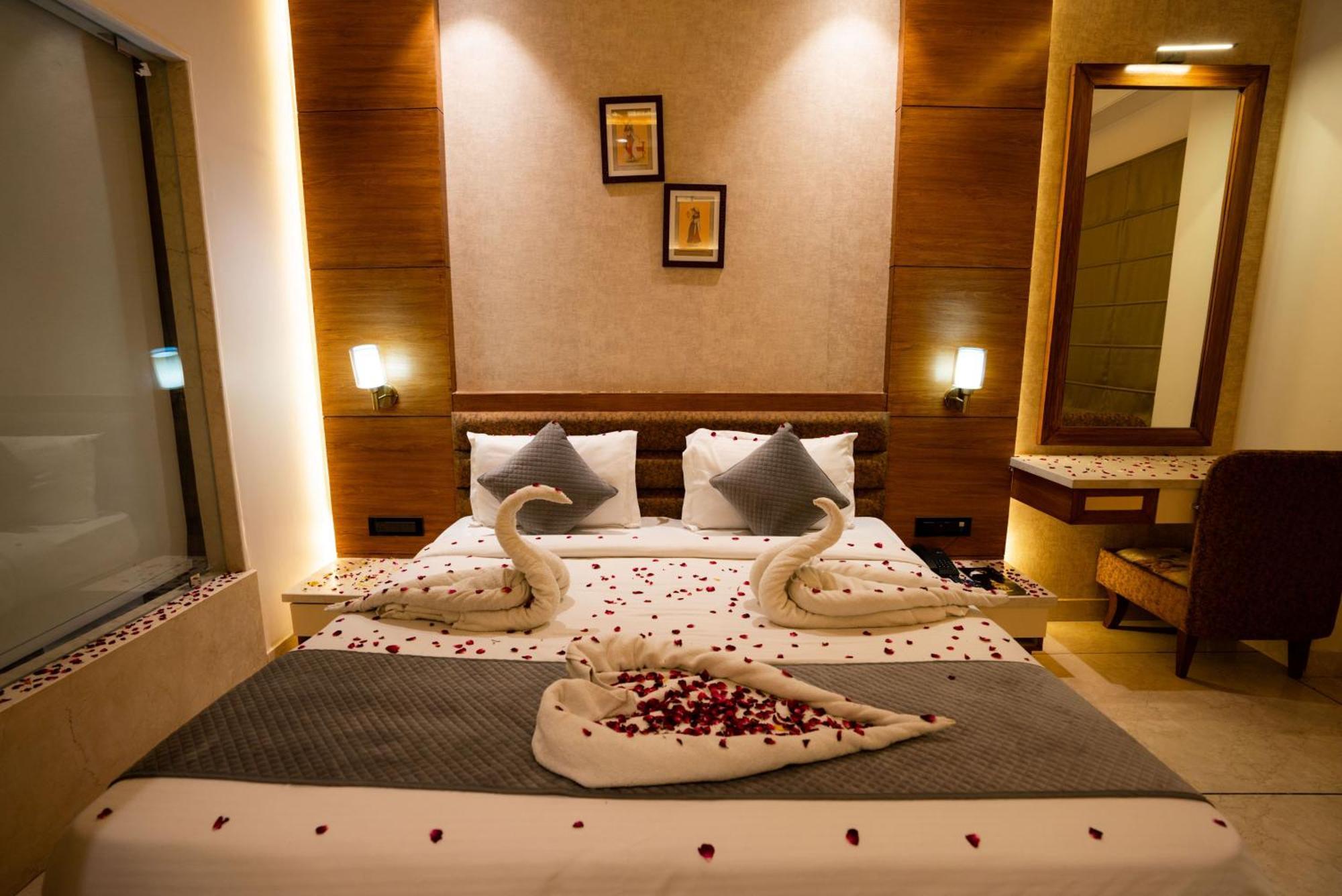 Hotel Rr 62-Jaipur City Centre Hotel Екстер'єр фото