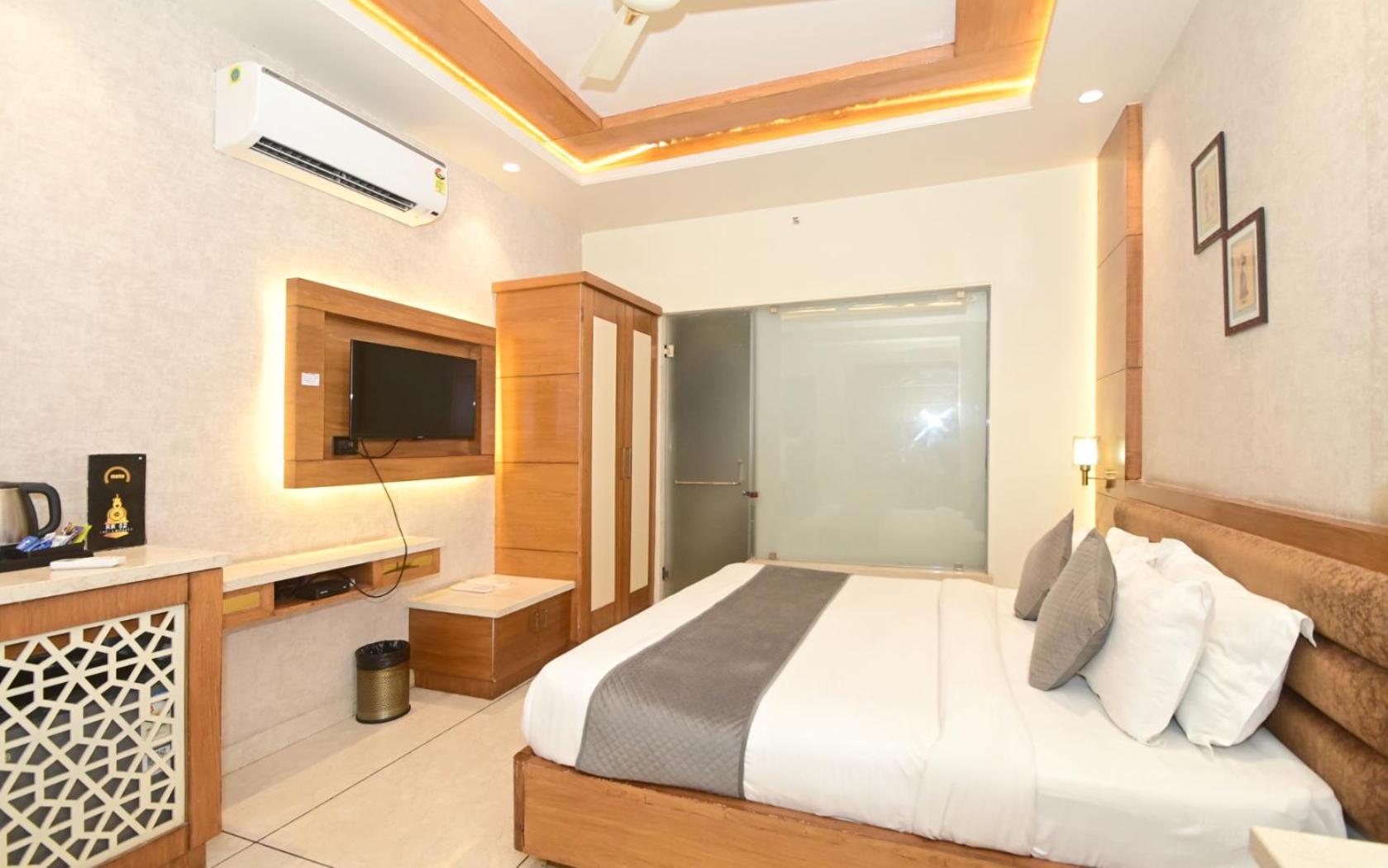 Hotel Rr 62-Jaipur City Centre Hotel Екстер'єр фото