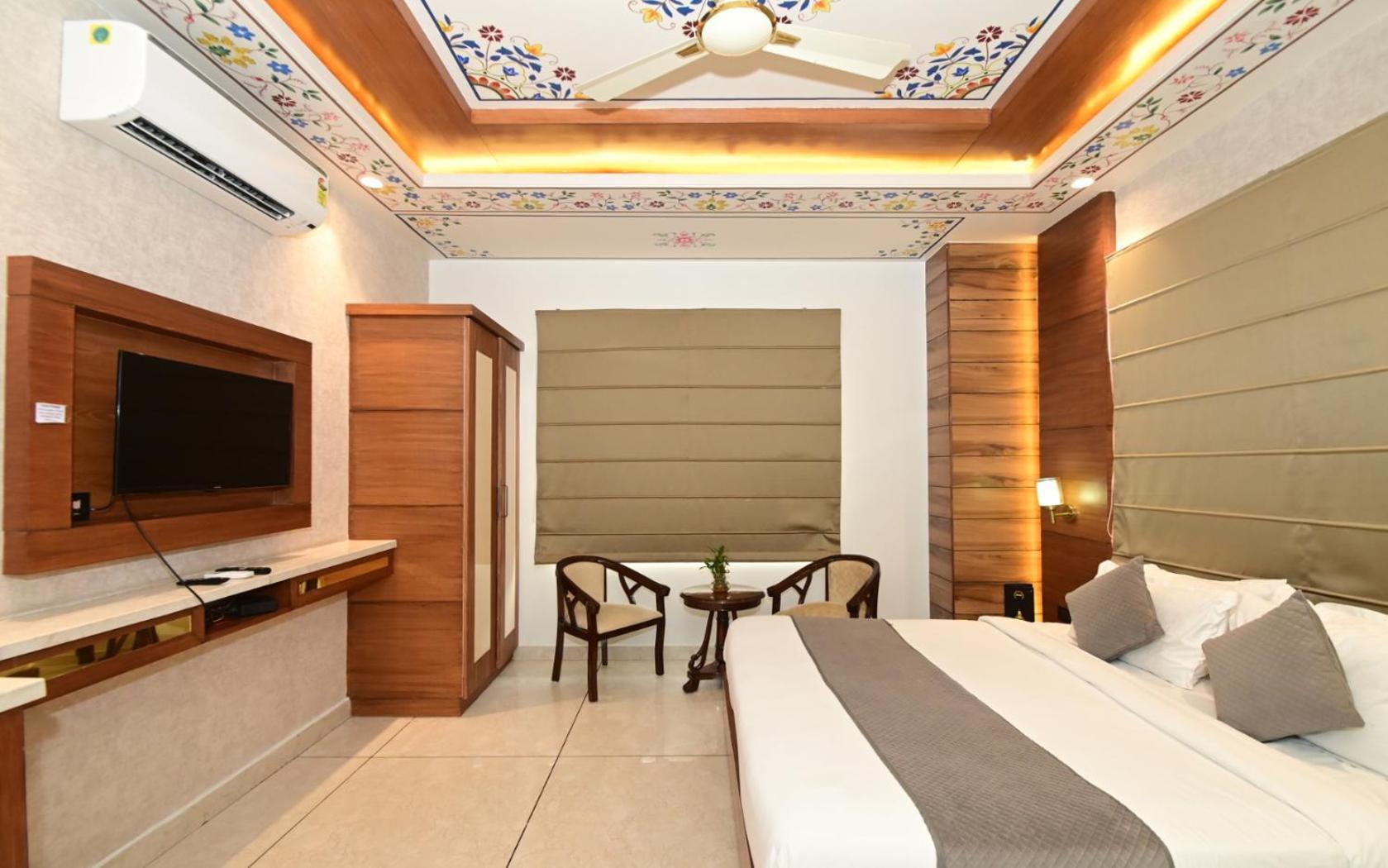 Hotel Rr 62-Jaipur City Centre Hotel Екстер'єр фото