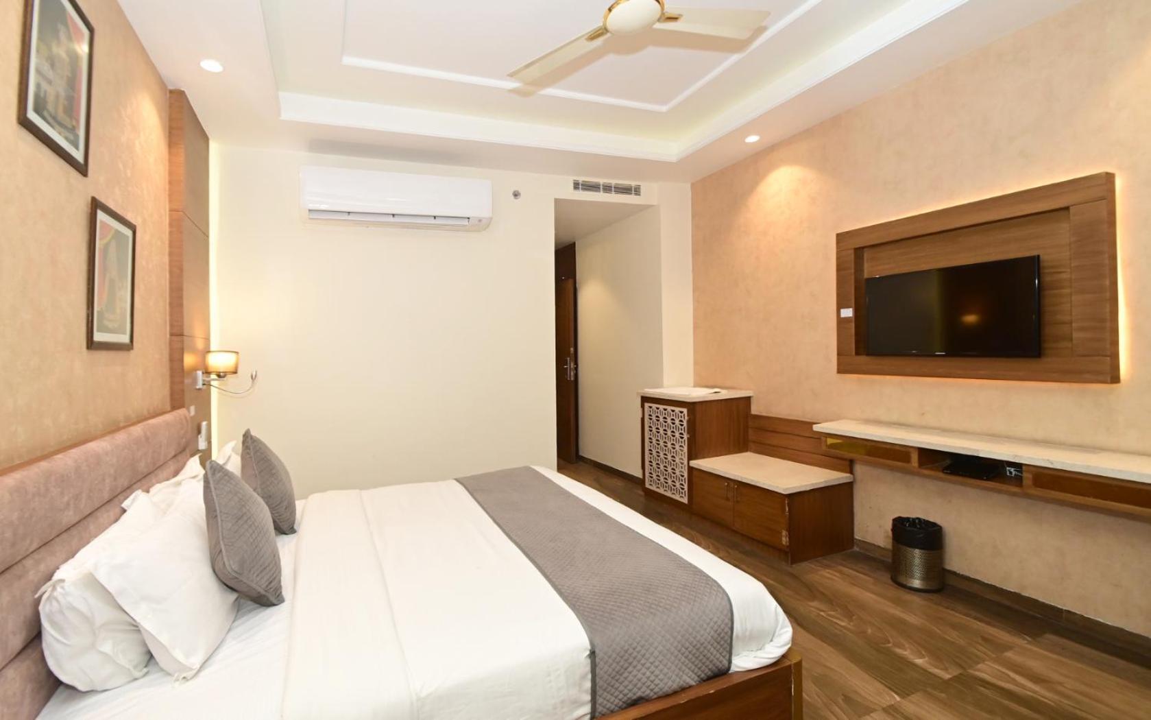 Hotel Rr 62-Jaipur City Centre Hotel Екстер'єр фото