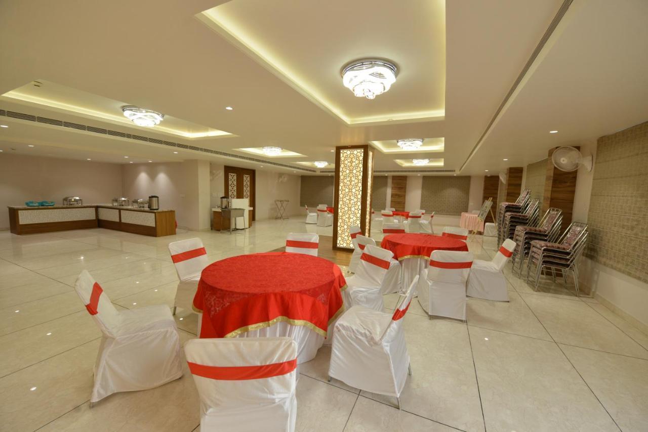 Hotel Rr 62-Jaipur City Centre Hotel Екстер'єр фото